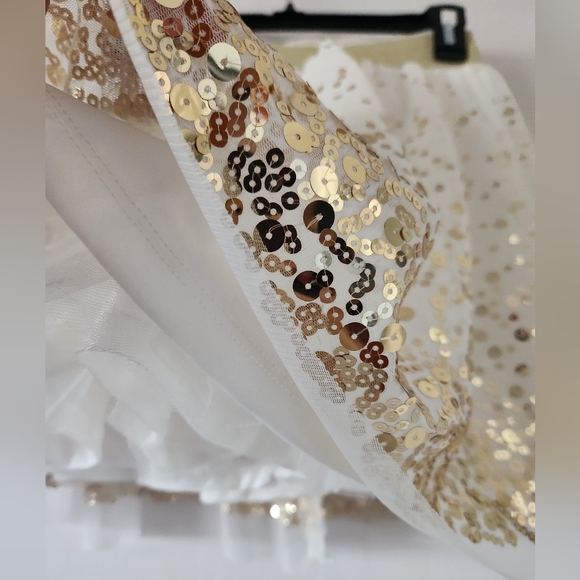 Skirt - Picture 2 of 3